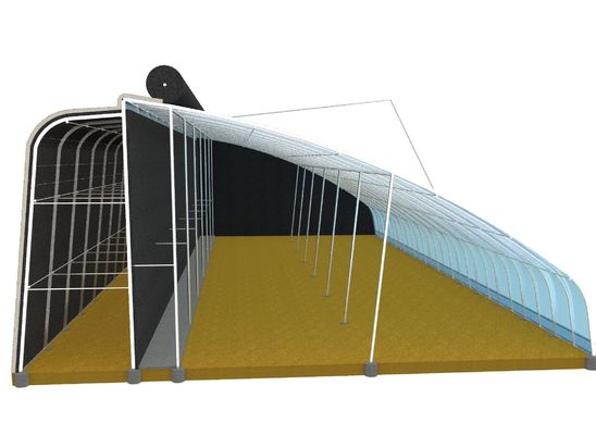 Multi-Span commerciële kas met einde bloemen sightseeing en gestreepte glazen terras