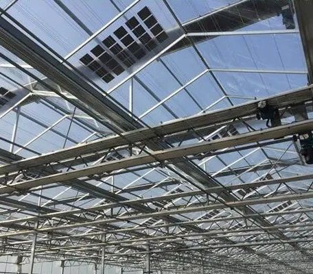 30-daagse retourbeleid Meerschaal zonne-energie-kweekhuisoplossing met dubbele laagontwerp